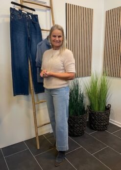 Beige Mala Bluse Fra Inwear Og Red Button Conny Jeans