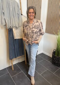 Bluse Fra Vanting Og Three M Stribet Bluse Og Red Button Jeans