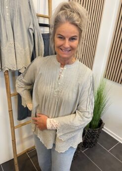 Continue Alberte Meshbluse Offwhite Og AJ17 Project Clementine Bluse