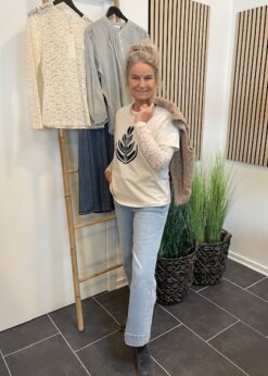 Costa Mani Florist T Shirt Og Red Button Conny Jeans