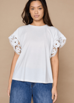 Love & Divine Love1517 Hvid