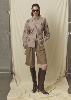 Love & Divine Skjorte I Brune Farver