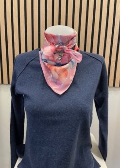 Marta Finja Tørklæde Pink Blomst