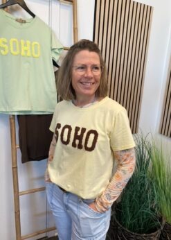 Marta Herdis T Shirt Gul Brun