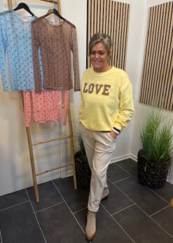 Marta Jessa Love Sweat Gul Og Marta Raffaella Buks