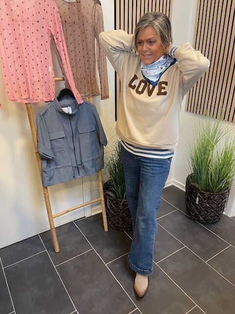 Marta Love Sweat Beige Med Brun