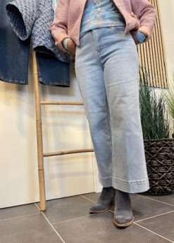 Red Button Conny Jeans I Lys Denim Og Benlængde 26