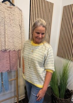 Ruth Strik Mint Gul Fra Marta