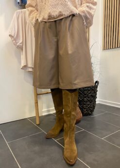 Sandfarvet Love1297 Shorts Fra Love & Divine