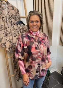 Vanting Bluse Og T Shirt Fra Marta