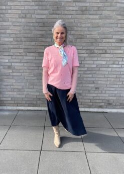 Co Couture Anya Pleat Midi Nederdel Marineblå Og Numph T Shirt