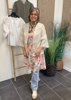 Cream Milia Jakke Og Lucia Kjole