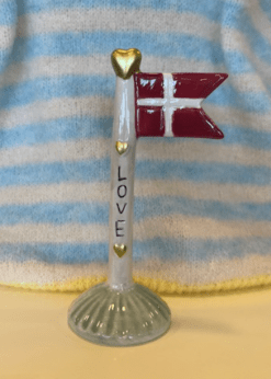Lille Keramik Flag Love Creme Stang Grøn Fod