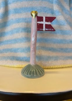 Lille Keramik Flag Med Babyfødder Lyserød Stang Og grøn Fod