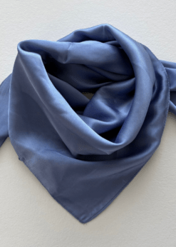 Lille Three M Tørklæde Dueblå