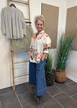 Marta Meisande Bluse Og Freequent Lisea Buks