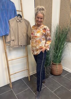 Peace Heart Joy Sophie Bluse Og Red Button Diana Buks