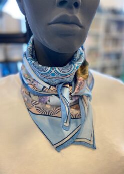 Three M Tørklæde Lyseblå Print