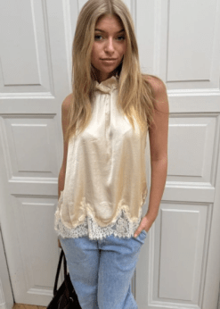 Continue Liva Top Med Blonder Champagne Farve