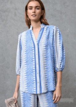 Love & Divine Skjorte Lyseblå Hvid Boho Look