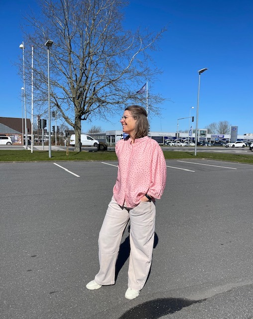 Marta Destiny Skjorte Og Helle Jeans