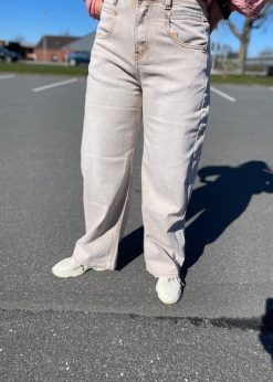 Marta Helle Jeans I Sandfarvet