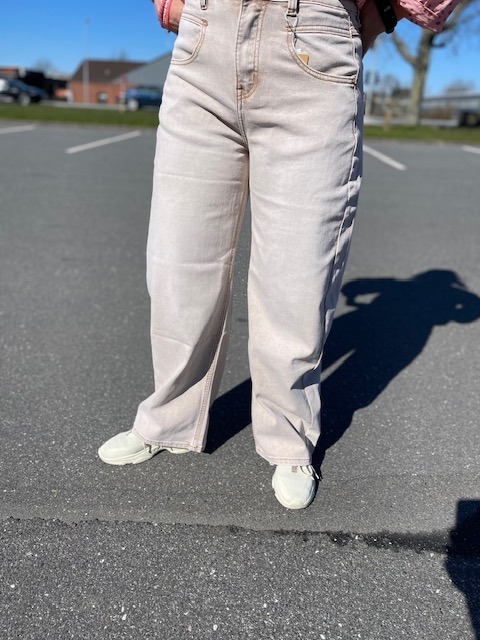 Marta Helle Jeans I Sandfarvet