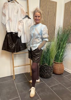 Marta Skjorte Og Co Couture Skind Shorts