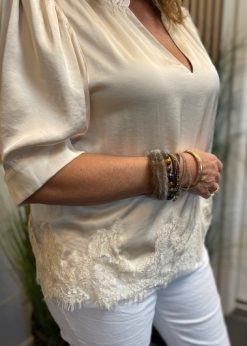 Moe Lace Bluse Champagne Fra Continue
