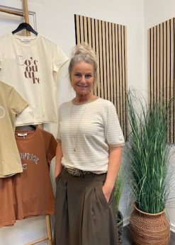 Stribet Zanti Bluse Fra Freequent Beige Offwhite