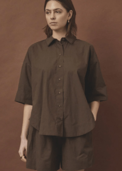 Brun Oversize Skjorte Fra Love & Divine