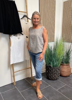 Freequent Lava Top Morel Melange Og Red Button Denim Knickers