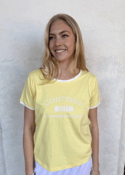 Gul Dea T Shirt Fra Continue