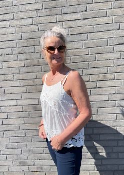 Hvid Astor Top Fra Co Couture Og Numph Solbriller
