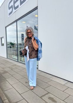 Alternative view of Marta Marilyn Buks Lyseblå