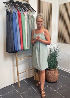 Marta Carmen Kaki Kjole