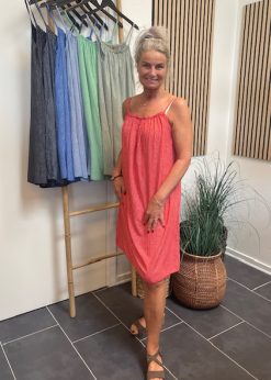 Marta Rød-Hvid Carmen Kjole