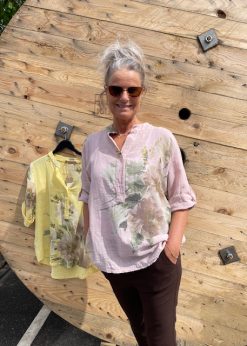 Marta Nadira Rosa Bluse