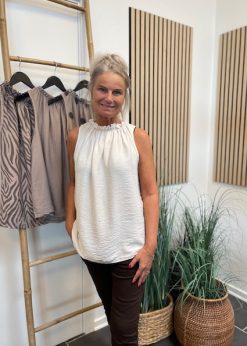 Marta Lucina Top Ensfarvet Beige